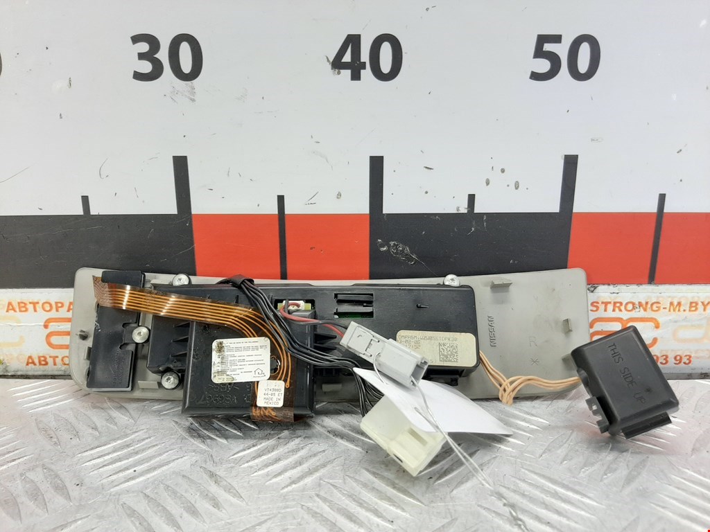 Дисплей информационный (компьютера) NISSAN Armada 2003-2016