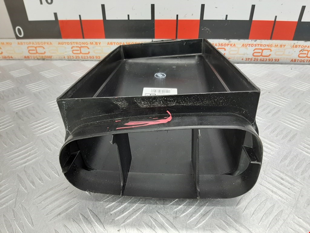 Воздухозаборник (наружный) BMW 7er 7 серия E65/E66 2001-2008