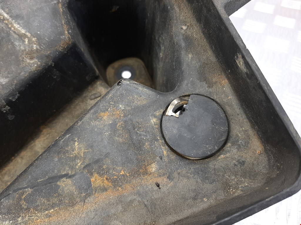 Крепление АКБ (корпус/подставка) CHRYSLER Pacifica 2003-2008