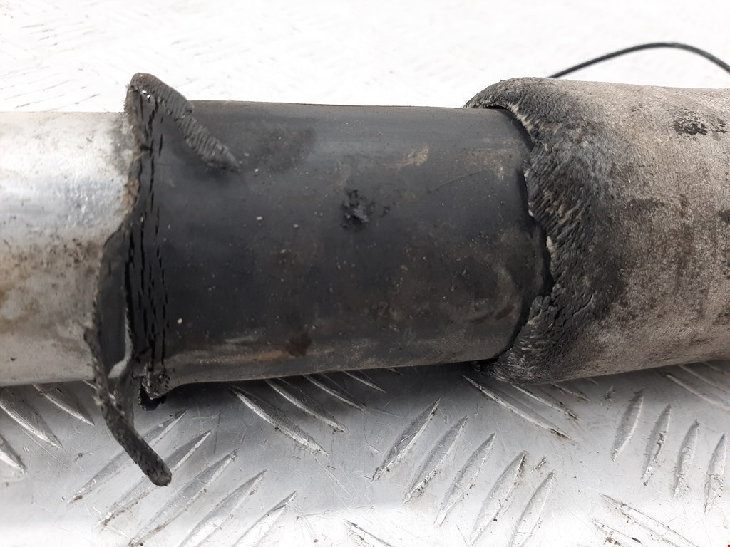 Амортизатор задний правый CADILLAC Escalade 2002-2006