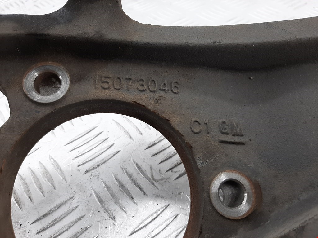 Ступица передняя левая CHEVROLET TrailBlazer 2001-2008