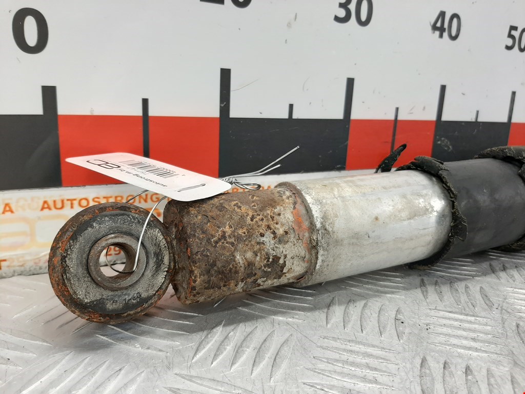 Амортизатор задний правый CADILLAC Escalade 2002-2006