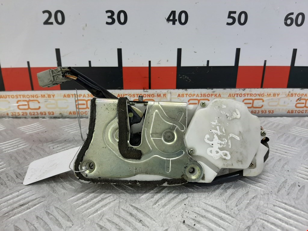 Замок двери задней левой HONDA Legend 1996-2004