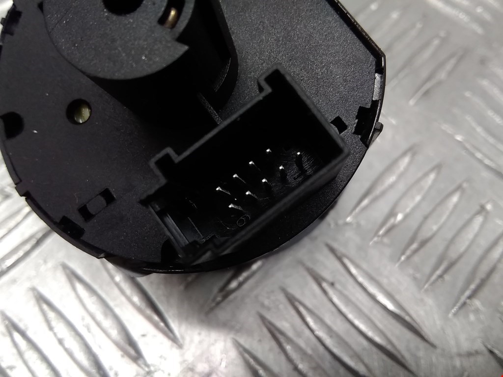 Переключатель света фар VOLKSWAGEN Passat B7 2011-2015