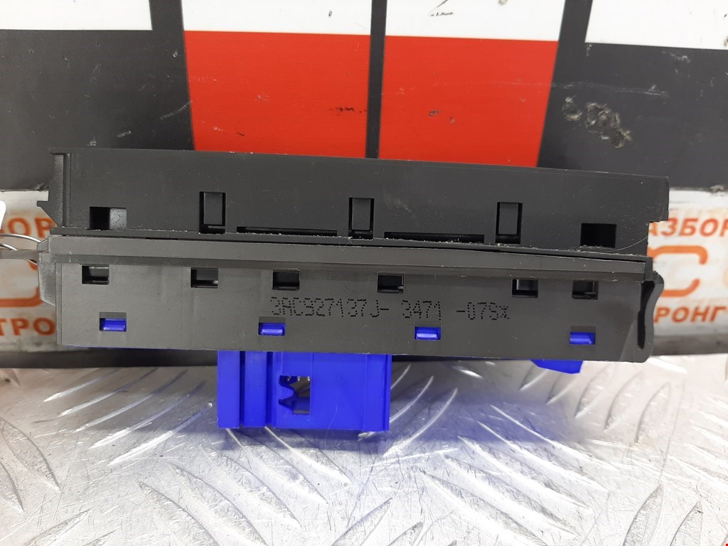 Блок кнопок VOLKSWAGEN Passat B7 2011-2015