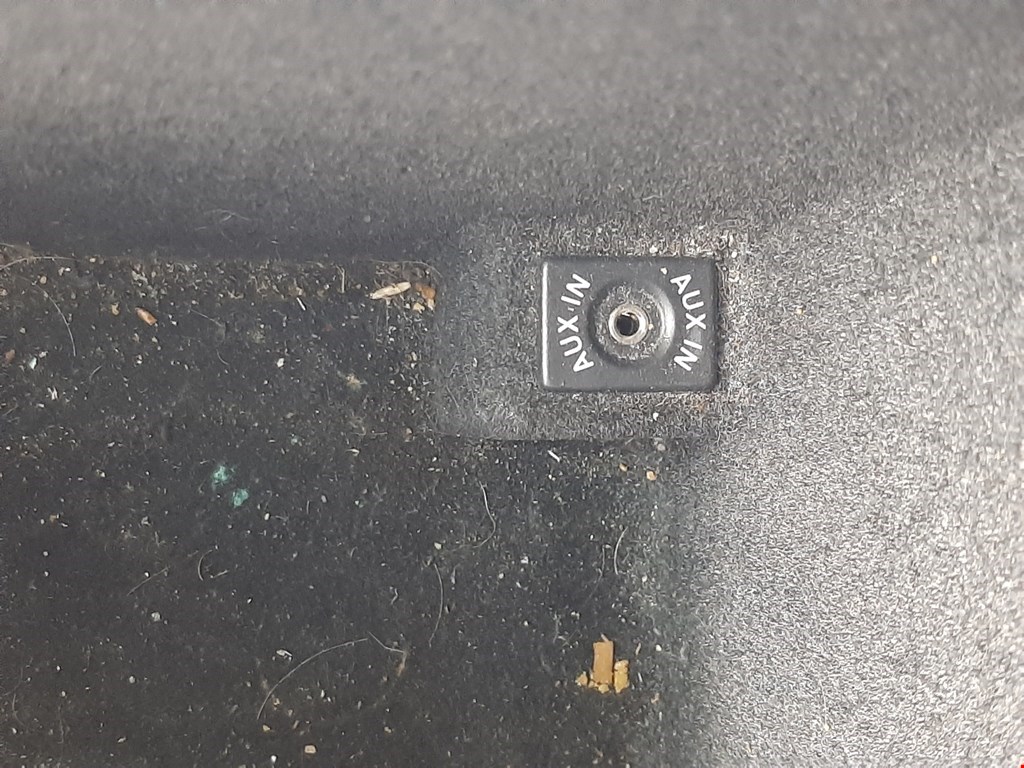 Подлокотник в салон VOLKSWAGEN Passat B7 2011-2015