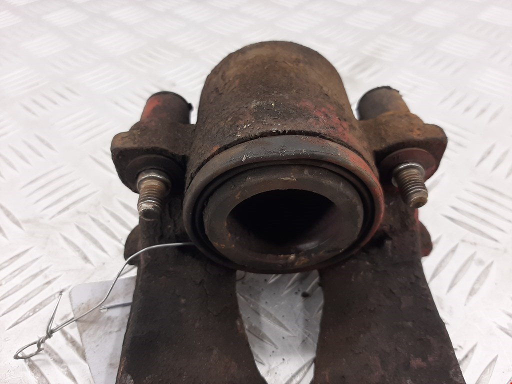 Суппорт передний правый VOLKSWAGEN Golf VI 2009-2012