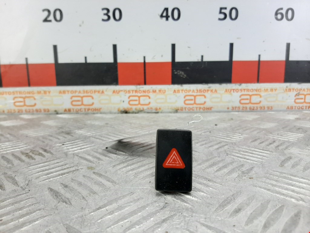 Кнопка аварийной сигнализации (аварийки) VOLKSWAGEN Golf VI 2009-2012