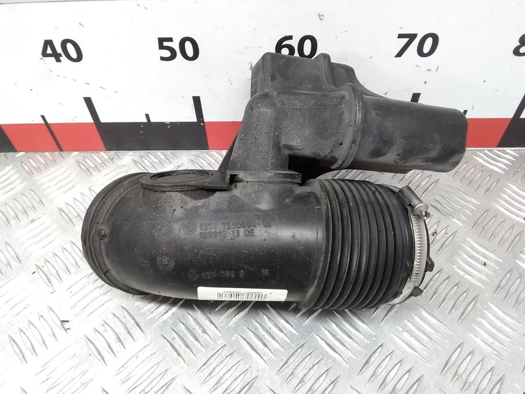 Патрубок воздушного фильтра BMW 3er E90/E91 2005-2012