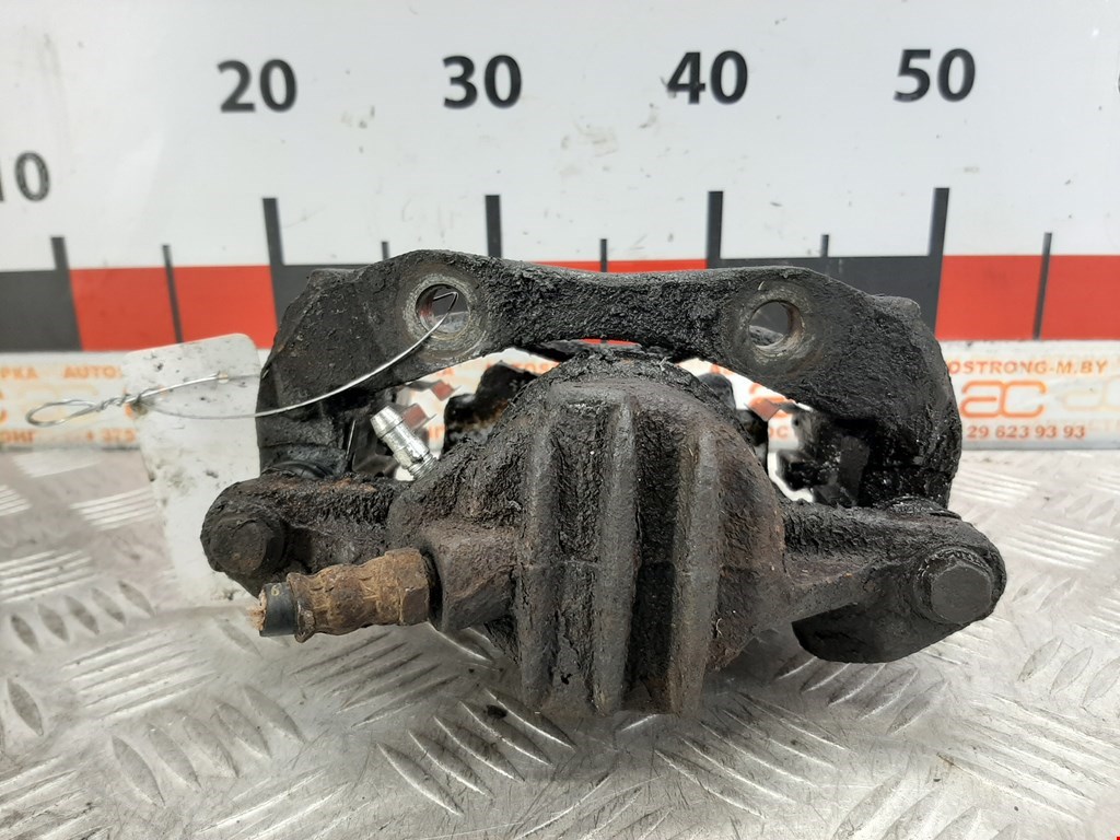 Суппорт передний правый PEUGEOT Partner 1996-2009