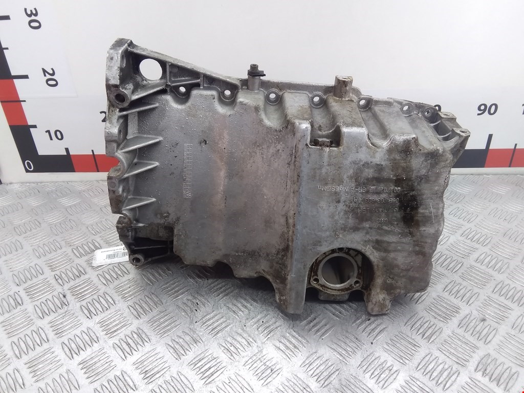 Поддон масляный двигателя AUDI A4 B6 2001-2005