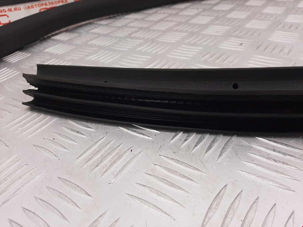 Уплотнитель двери FORD C-MAX 2010-2019