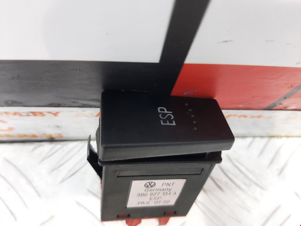 Кнопка антипробуксовочной системы VOLKSWAGEN Passat B5 1997-2005