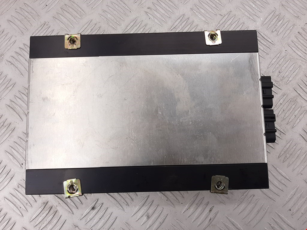 Усилитель акустической системы VOLKSWAGEN Phaeton 2002-2016