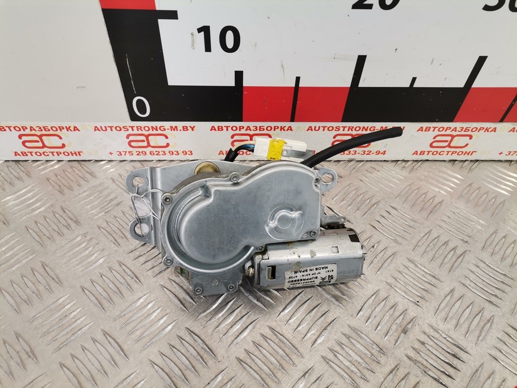 Моторчик стеклоочистителя задний CITROEN Xsara 1997-2000