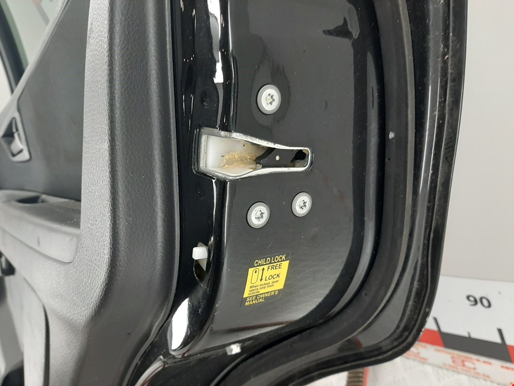 Дверь задняя правая FIAT Sedici 2005-2014