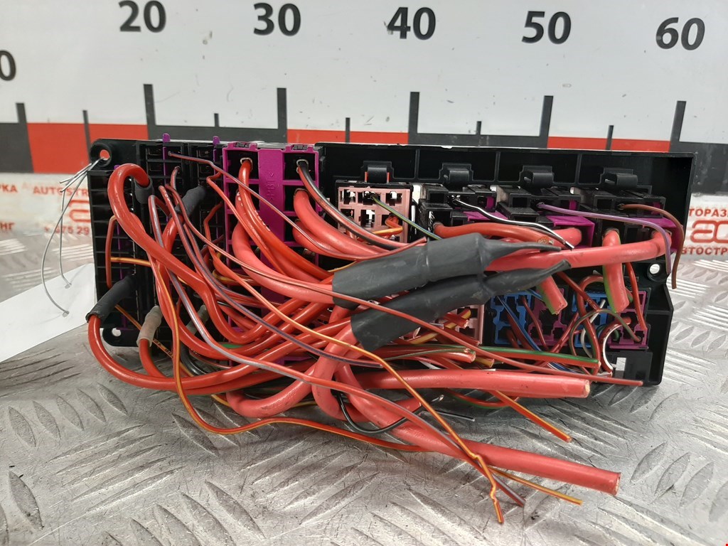 Датчик уровня в бачок омывателя VOLKSWAGEN Phaeton 2002-2016