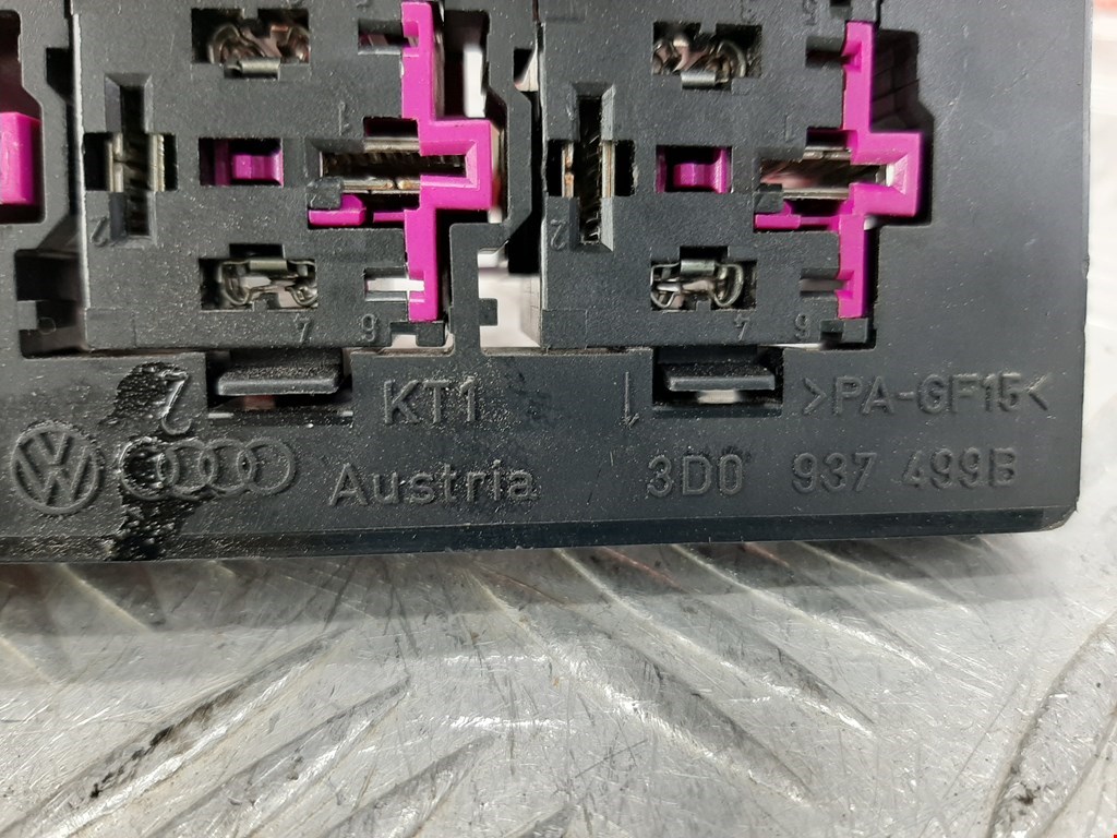 Датчик уровня в бачок омывателя VOLKSWAGEN Phaeton 2002-2016