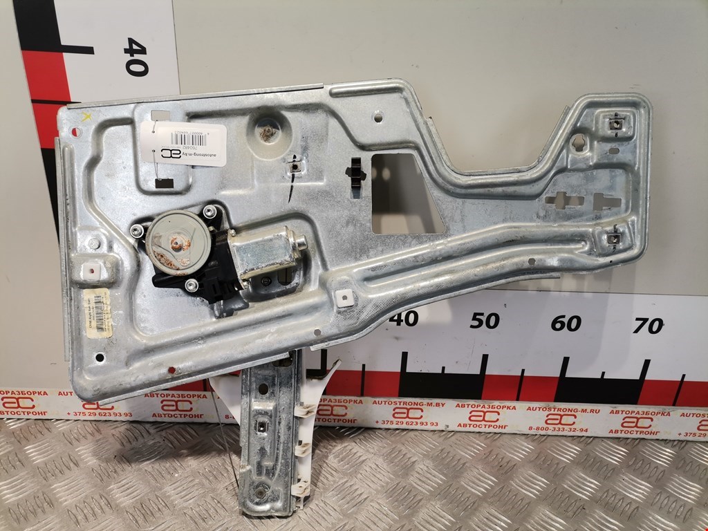 Стеклоподъемник электрический двери задней правой Chevrolet Equinox 1 (2004-2009)