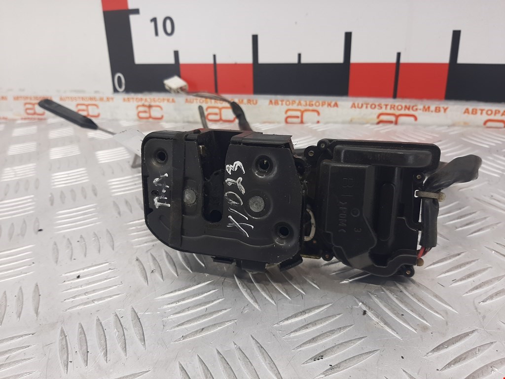 Замок двери передней левой MAZDA Premacy CP 1999-2004