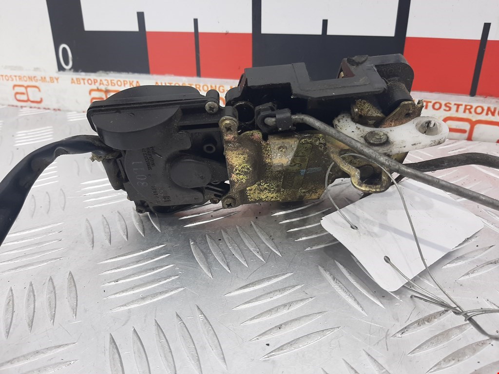 Замок двери передней левой MAZDA Premacy CP 1999-2004