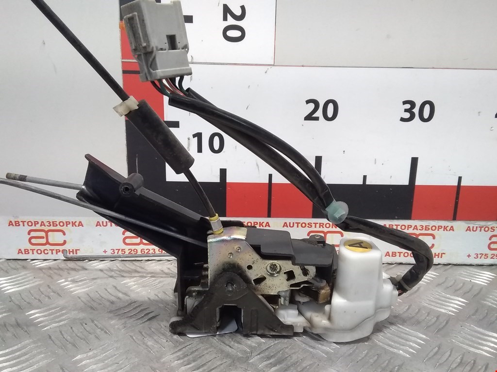 Замок двери передней левой HONDA Legend 1996-2004