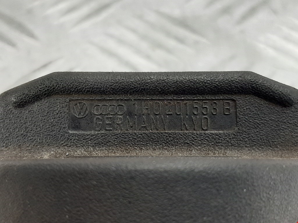 Крышка топливного бака AUDI 80 B4 1991-1996