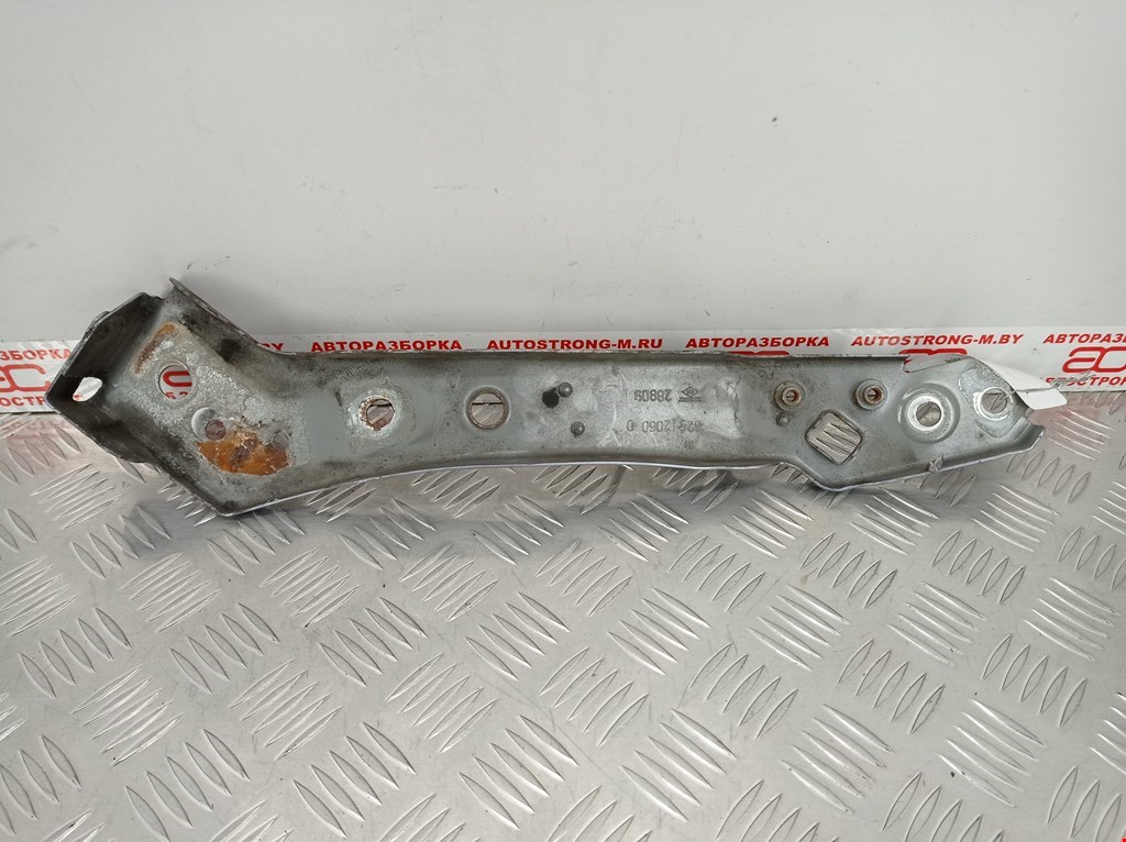 Кронштейн фары правый RENAULT Megane III 2009-2016