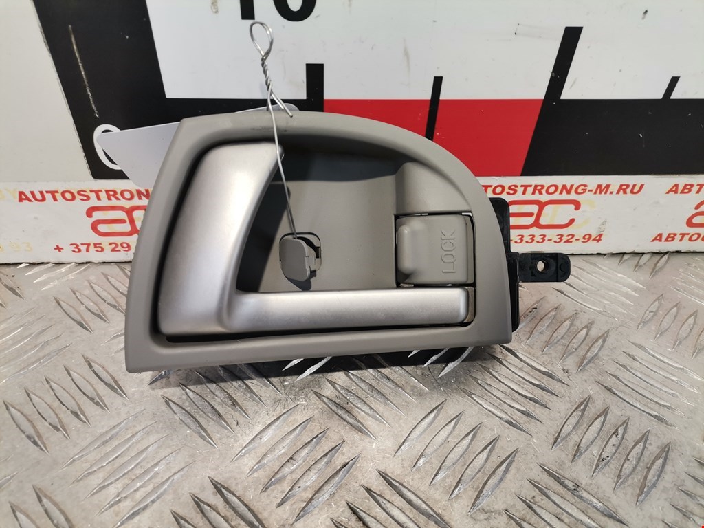 Ручка дверная задняя внутренняя левая HYUNDAI Santa Fe CM 2005-2012