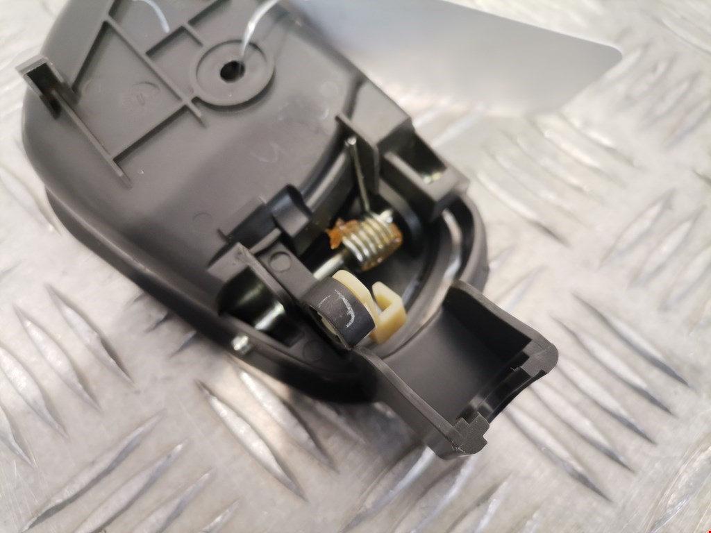 Ручка дверная задняя внутренняя левая CHEVROLET Spark 2010-2015