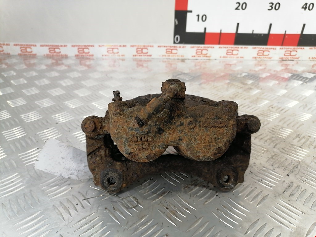 Суппорт передний правый FORD Explorer 1995-2001