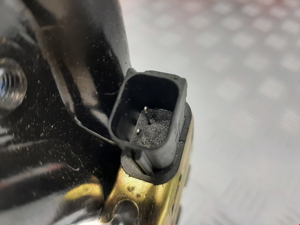 Ролик двери сдвижной (левый/правый средний верхний/нижний) CHRYSLER Voyager IV RG 2001-2007