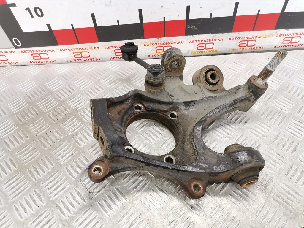 Кулак задний левый Hyundai Santa Fe 2 (CM) (2005-2012)