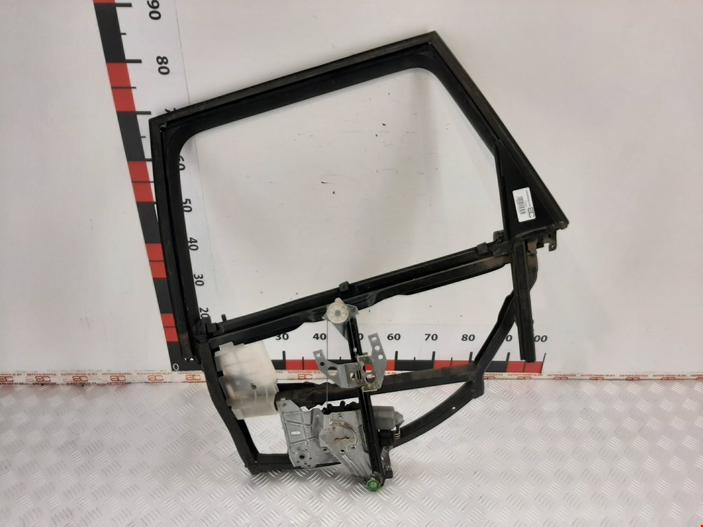 Стеклоподъемник задний левый AUDI A4 B5 1995-2001