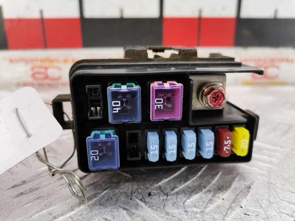 Блок предохранителей Honda Pilot 1 (2002-2008)