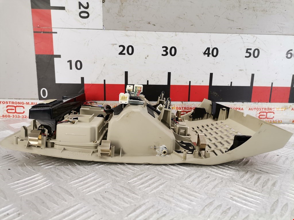 Плафон салонный (салона фонарь) INFINITI M 2005-2010