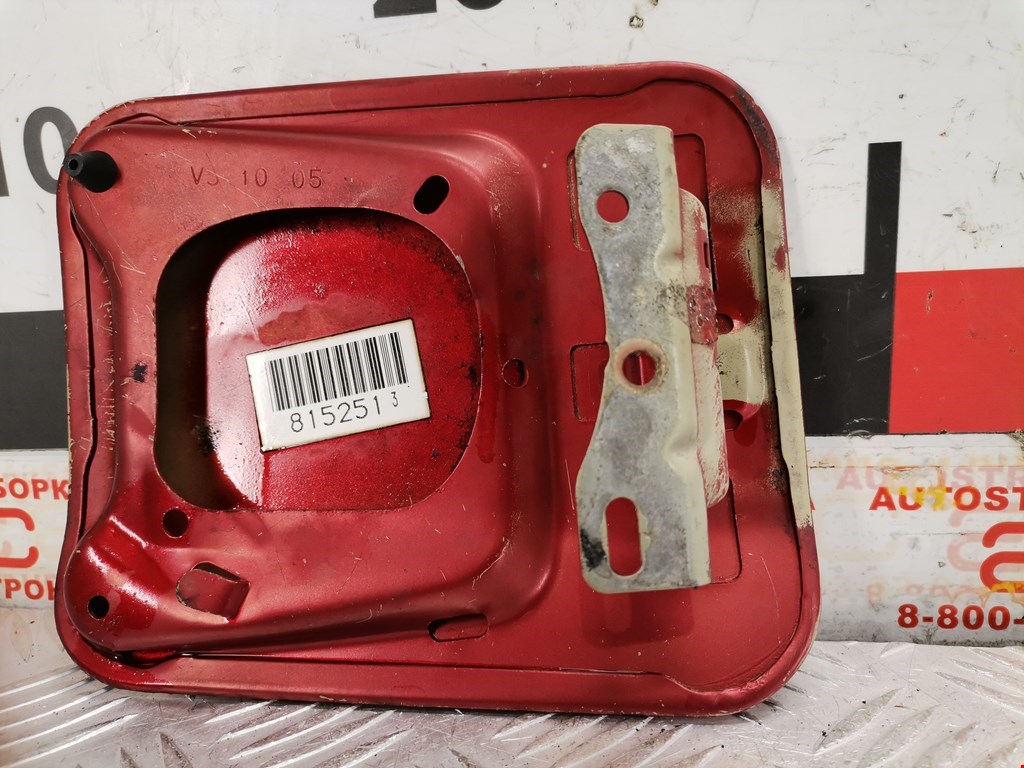 Лючок бензобака DODGE Magnum 2003-2008