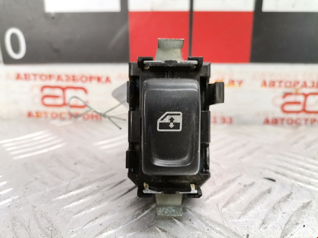 Кнопка стеклоподъемника Chevrolet TrailBlazer 1 (2001-2009)