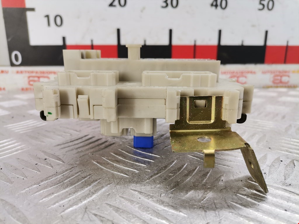 Датчик уровня в бачок омывателя NISSAN Pathfinder R51M 2004-2014