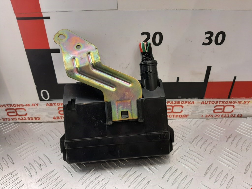 Датчик уровня в бачок омывателя INFINITI M 2005-2010