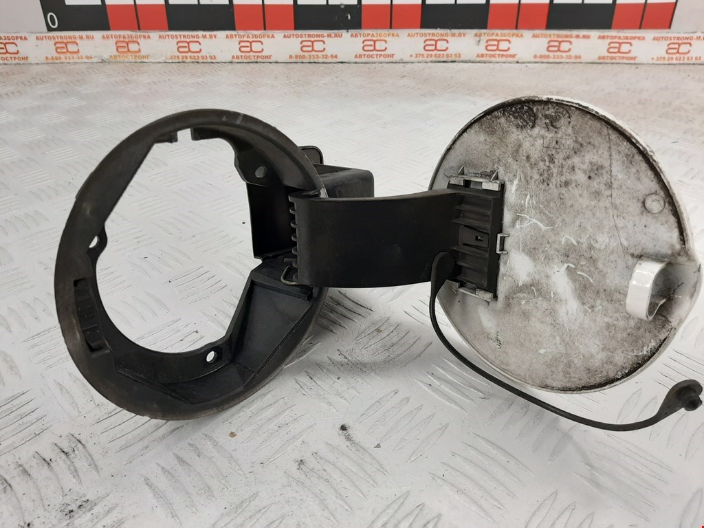 Лючок бензобака CHRYSLER Pacifica 2003-2008