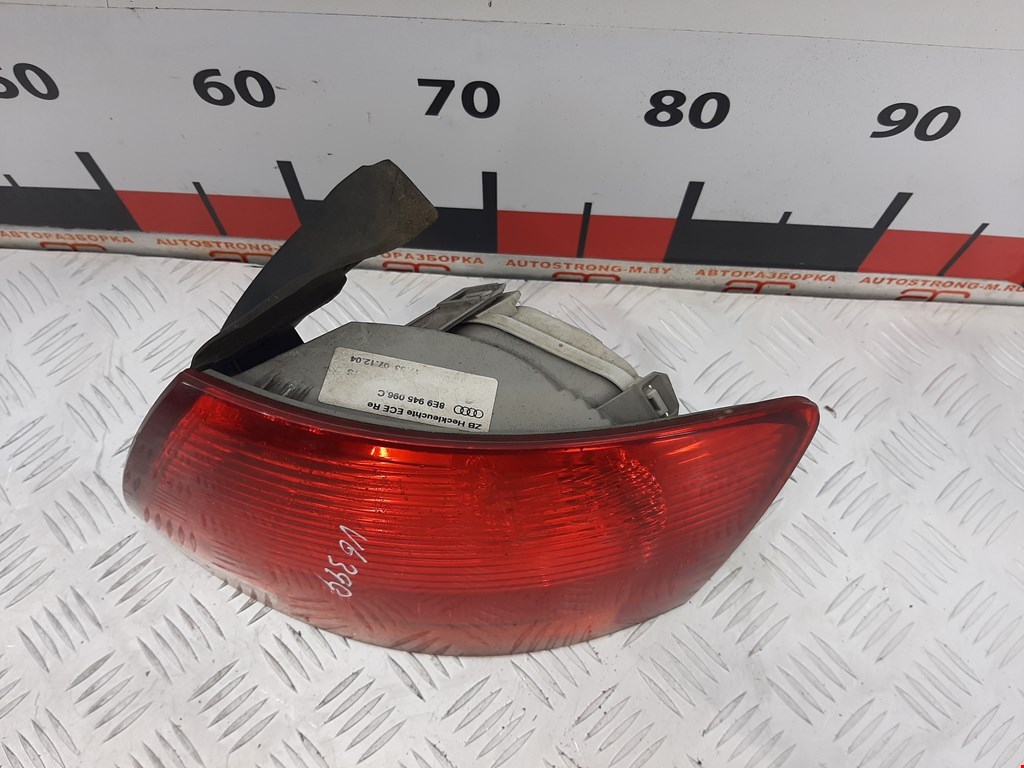 Фонарь задний правый AUDI A4 B7 2004-2007