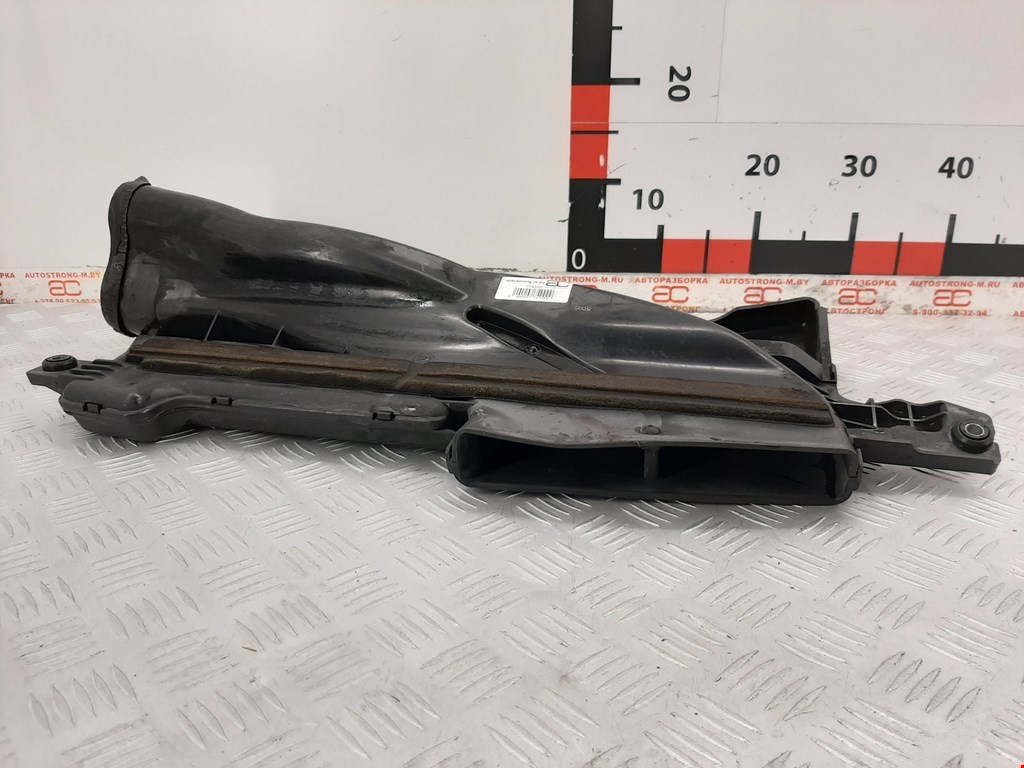 Воздухозаборник (наружный) INFINITI M 2005-2010