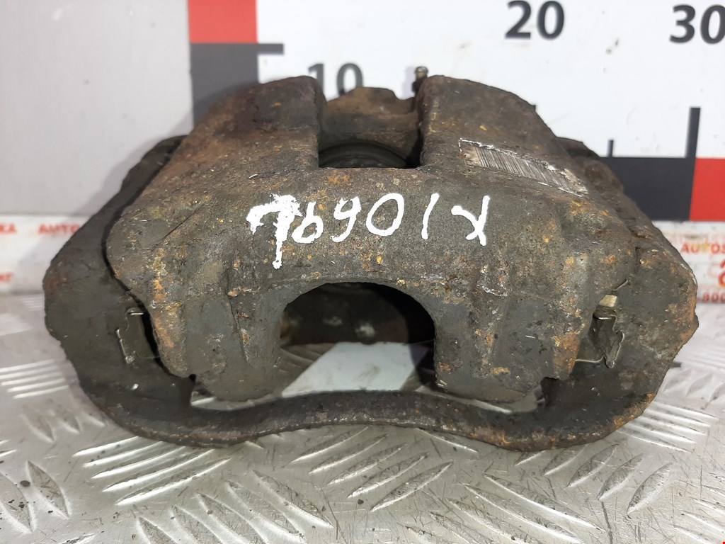 Суппорт передний левый CITROEN Xsara Picasso 1999-2012