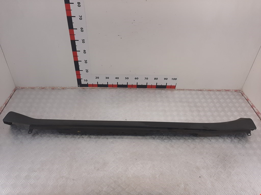 Накладка декоративная на порог правая Chevrolet TrailBlazer 1 (2001-2009)