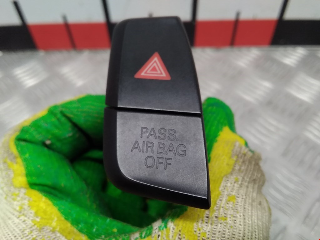 Кнопка аварийной сигнализации (аварийки) AUDI A5 2007-2016