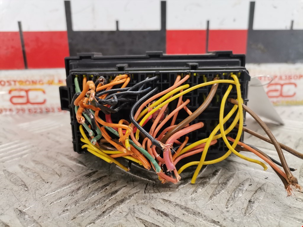 Датчик уровня в бачок омывателя DAEWOO Nubira 2003-2007