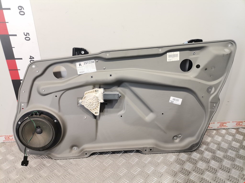 Стеклоподъемник передний правый MERCEDES-BENZ A-Class W169 2004-2012