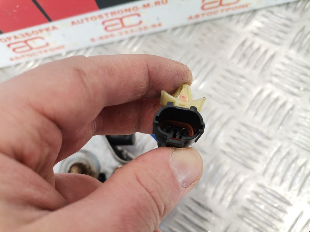 Стеклоподъемник передний правый KIA Sorento 2002-2009