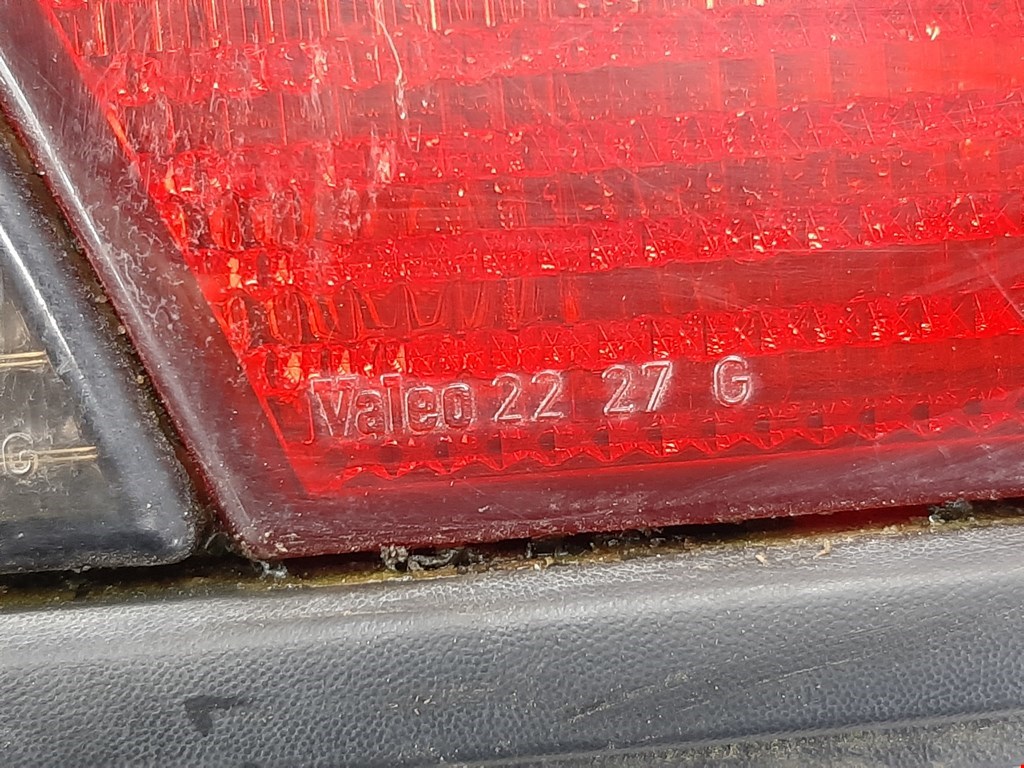 Фонарь задний левый PEUGEOT 306 1993-2002